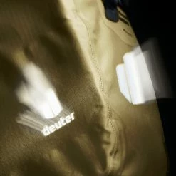 Deuter Weybridge 20+5 - Desert -Bike Lights & Accessories Sales Shop 3230122 6012 Weybridge20plus5 desert D 01